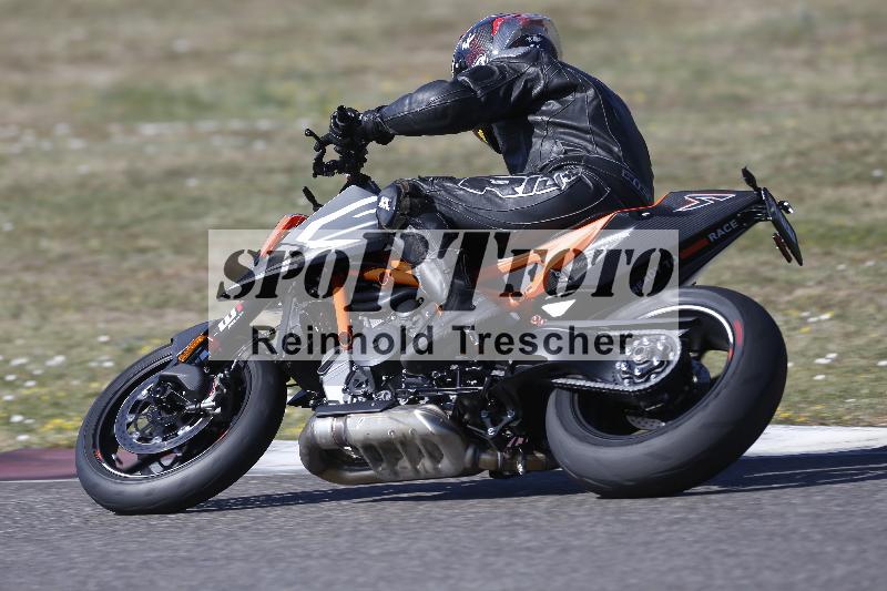 /35 07.08.2026  Discover the Bike ADR/Race 3 rot/72
